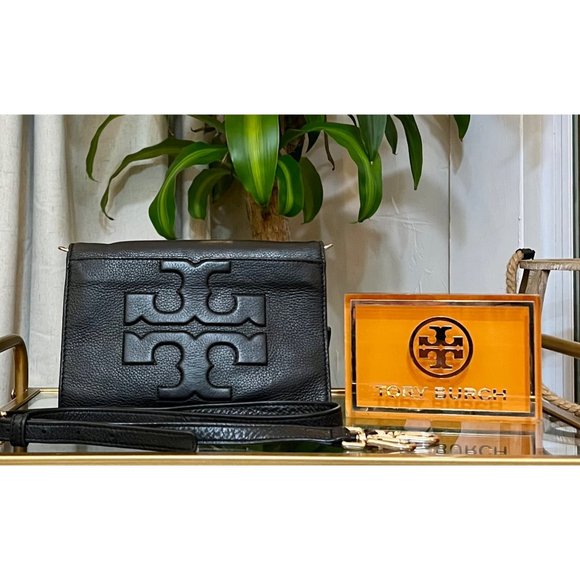 Tory Burch Handbags - ♦️♦️  TORY BURCH AUTHENTIC BLACK LEATHER BOMBE HANDBAG ♦️♦️